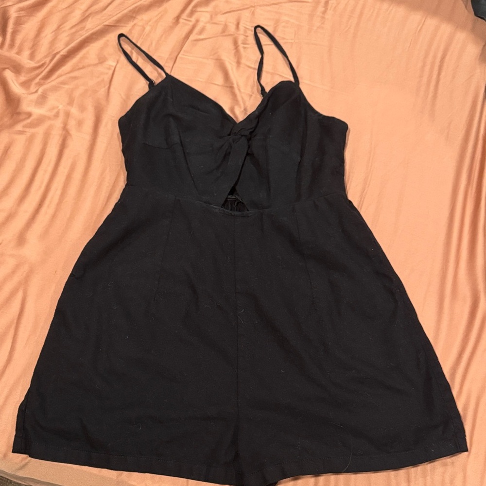 Old Navy Black Romper w/ Pockets – Size Small